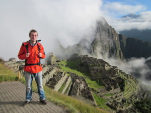 Peru ist ein sehr beliebtes Reisziel für Backpacker in Südamerika. Eine der vielen Gründe ist auch das legendäre Machu Picchu