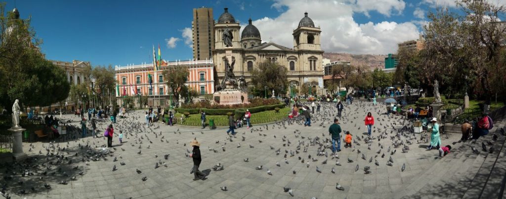 Die Plaza Murillo von La Paz ist ein Tummelplatz für Tauben 