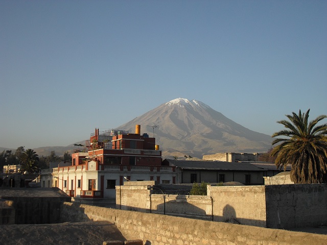 peru sehenswürdigkeiten vulkan misti arequipa - Adventureluap